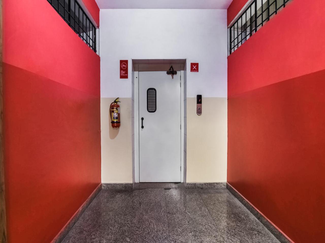 Hôtel Oyo Flagship 324 Velachery Madipakkam à Chennai Extérieur photo