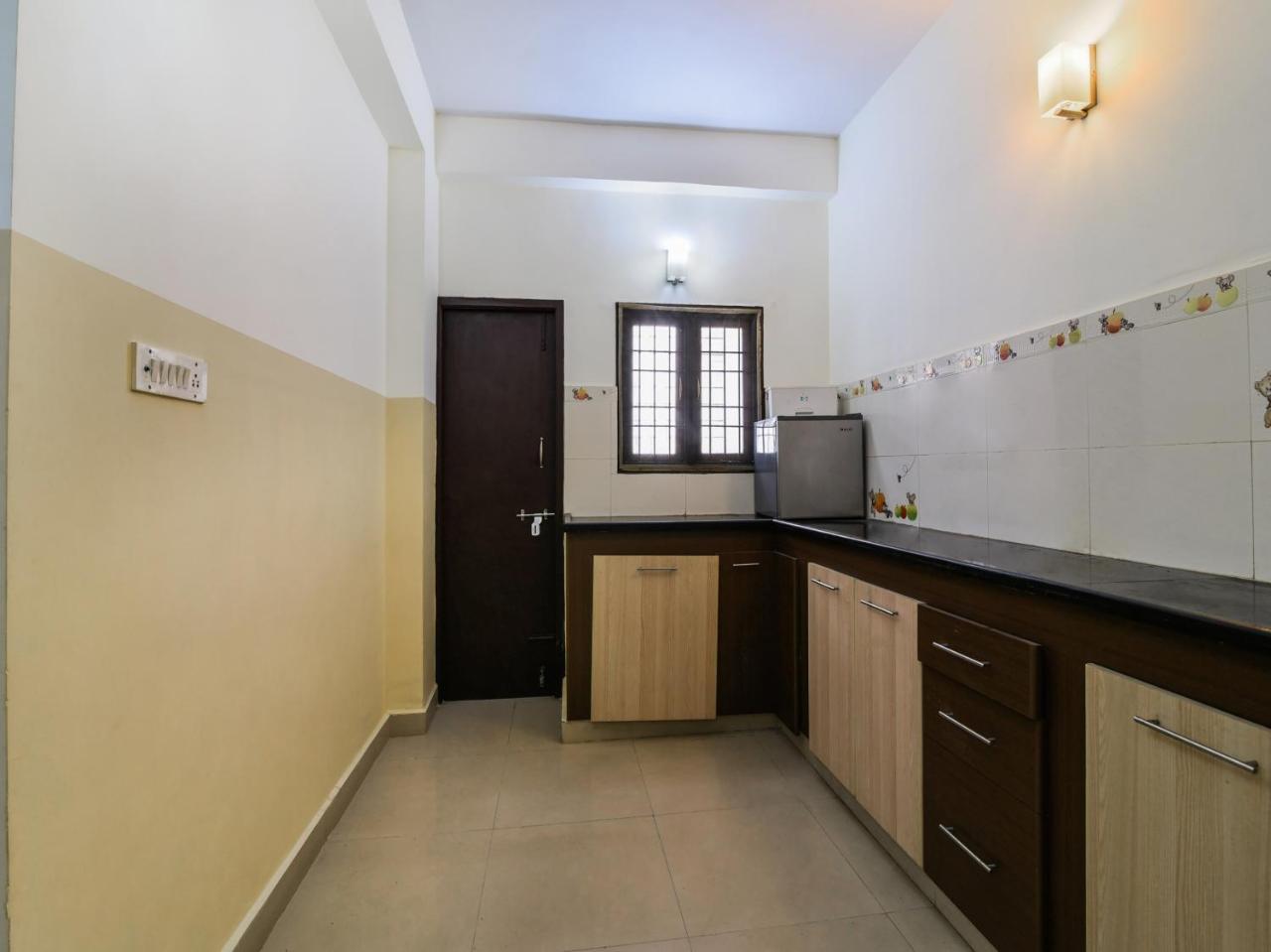 Hôtel Oyo Flagship 324 Velachery Madipakkam à Chennai Extérieur photo