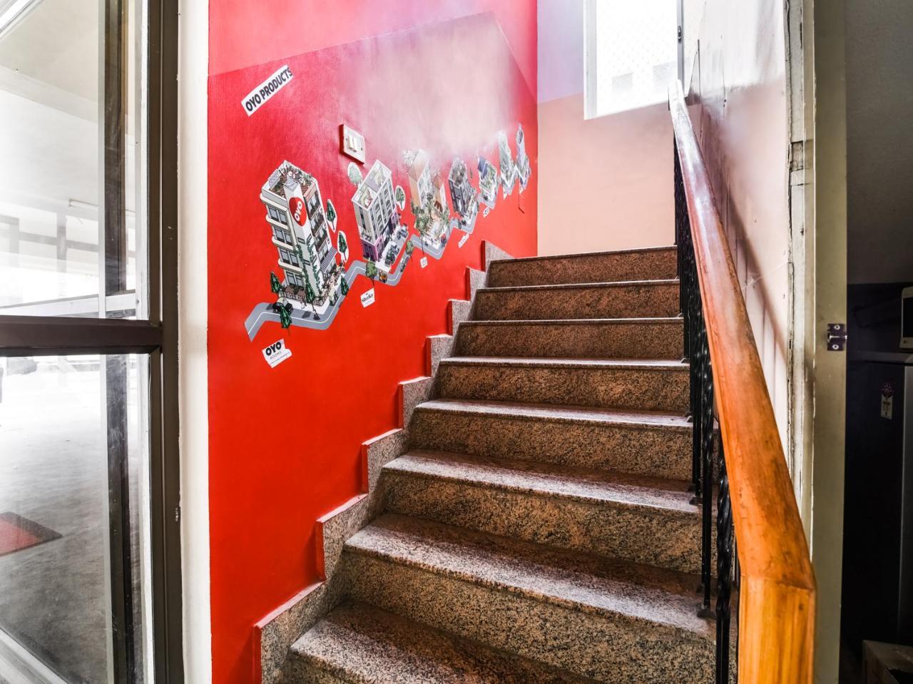 Hôtel Oyo Flagship 324 Velachery Madipakkam à Chennai Extérieur photo